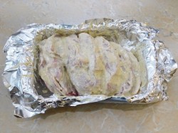 Свинина с черносливом в духовке - шаг 4