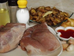 название картинки Свинина с грибами в мультиварке