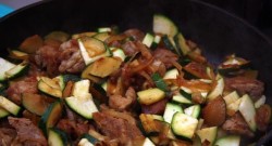 Свинина с кабачками - шаг 4