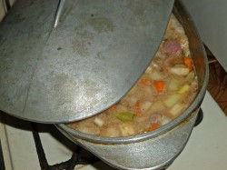 Свинина с луком и морковью