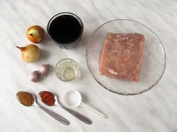 название картинки Свинина в красном вине в духовке