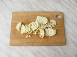 название картинки Свинина в красном вине в духовке