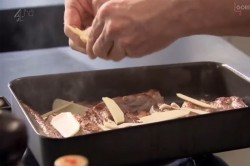 Свинина в соевом соусе запеченная с имбирем