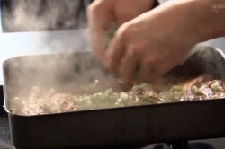 Свинина в соевом соусе запеченная с имбирем