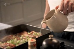 Свинина в соевом соусе запеченная с имбирем