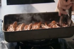 Свинина в соевом соусе запеченная с имбирем