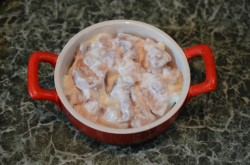 название картинки Свинина в духовке с помидорами и сыром запеченная