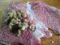 Мясные рулетики с грибами