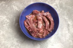 название картинки Свиные ребра в духовке