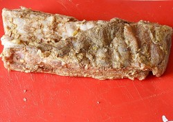 Картошка в горчично чесночном соусе со свиными ребрышками