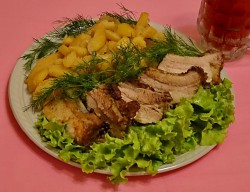 Картошка в горчично чесночном соусе со свиными ребрышками