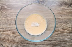 название картинки Сыр в кляре на сковороде