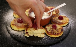 название картинки Сырники без глютена (муки и манки)