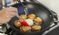 название картинки Сырники без глютена (муки и манки)