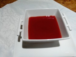 Сырники с клубникой и клубничным сиропом