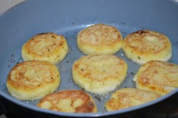 Творожники классические на сковороде