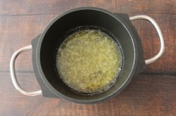 название картинки Сырно чесночный соус с сыром и сливками