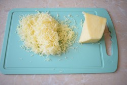 Блины с сыром и зеленью - шаг 4