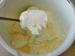 Сырный крем для торта густой