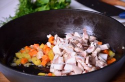 Сырный рулет с паштетом из печени