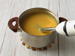 название картинки Сырный суп пюре с плавленным сыром и курицей