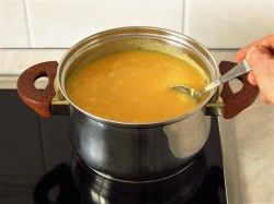 название картинки Сырный суп пюре с плавленным сыром и курицей