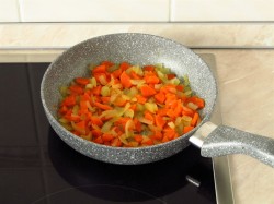 название картинки Сырный суп пюре с плавленным сыром и курицей