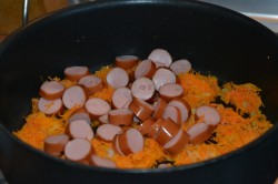 Сырный суп с копчеными сосисками