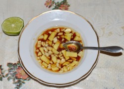 название картинки Тайский салат с говядиной, болгарским перцем и кунжутом