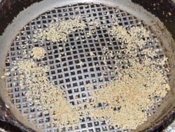 название картинки Тайский салат с говядиной, болгарским перцем и кунжутом