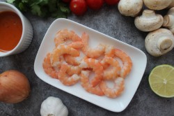 Суп Том ям кунг с креветками тайский