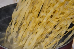 Тальятелле с креветками - шаг 2