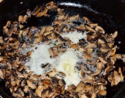 название картинки Творожные тарталетки с грибами и сыром