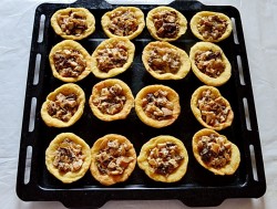 название картинки Тарталетки с курицей и грибами