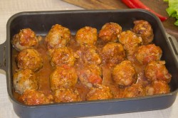 название картинки Тефтели без риса с подливкой в духовке