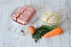 Тефтели на пару в мультиварке - шаг 1