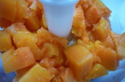 название картинки Тефтели с тыквенным пюре под грибным соусом