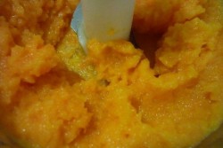 название картинки Тефтели с тыквенным пюре под грибным соусом