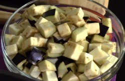 название картинки Теплый салат с баклажанами Фантазия