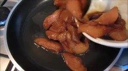 Теплый салат с курицей, помидорами и перцем - шаг 3 Теплый салат с курицей, помидорами и перцем - шаг 3