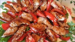 Теплый салат с курицей, помидорами и перцем - шаг 5 Теплый салат с курицей, помидорами и перцем - шаг 5