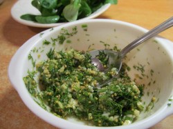 название картинки Теплый салат с осьминогами