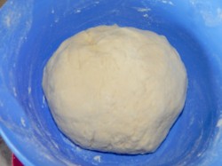 название картинки Заварное тесто для чебуреков на кипятке