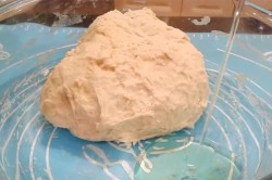 название картинки Тесто для пиццы которое хорошо поднимается