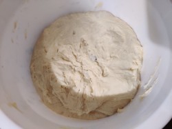 Тесто на молоке для пирожков на сковороде - шаг 5 Тесто на молоке для пирожков на сковороде - шаг 5