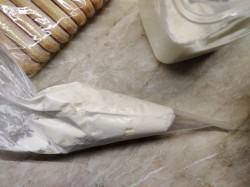 Тирамису со сливками и маскарпоне