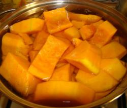 Тыквенный рулет с творожным кремом