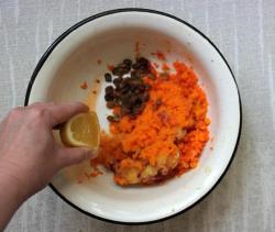 Тыквенный салат быстро и вкусно - шаг 4 Тыквенный салат быстро и вкусно - шаг 4