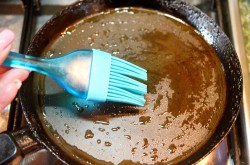 Толстые блины на молоке - шаг 10 Толстые блины на молоке - шаг 10