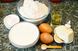 Толстые блины на молоке - шаг 1 Толстые блины на молоке - шаг 1